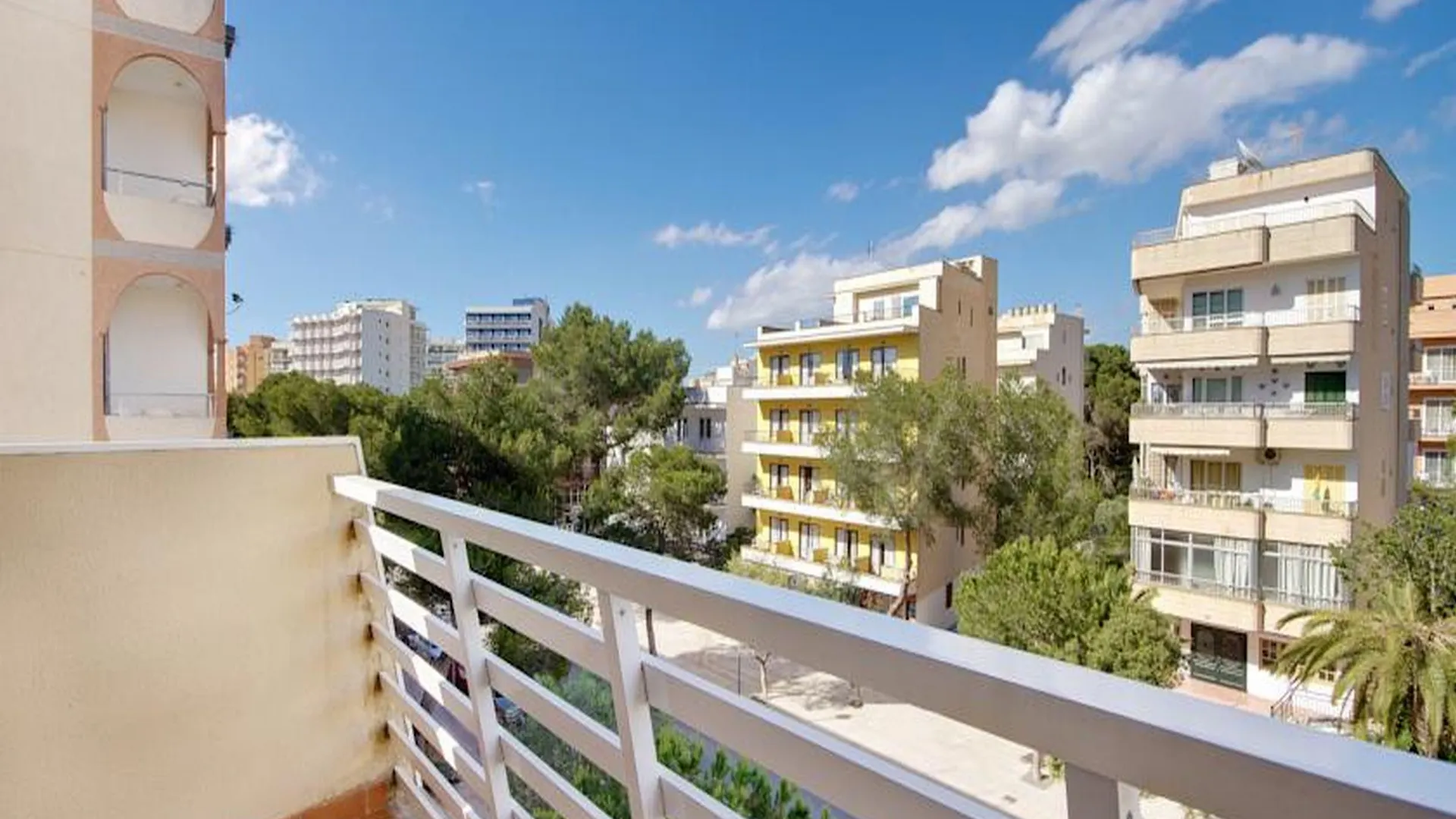 Azuline Hotel Bahamas Y Bahamas II El Arenal  El Arenal (Mallorca)